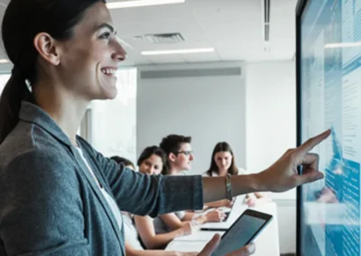 La Inteligencia Artificial en el Aula: De la Ciencia Ficción a tu Aliada Pedagógica